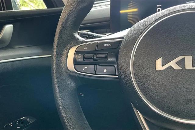 2025 Kia K5 LXS