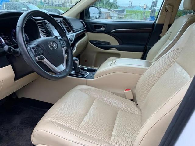 2016 Toyota Highlander Limited V6