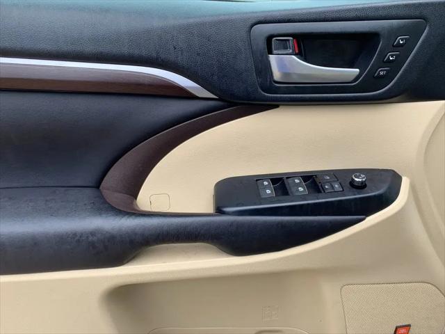 2016 Toyota Highlander Limited V6