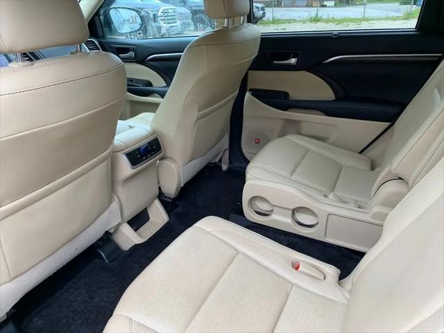 2016 Toyota Highlander Limited V6