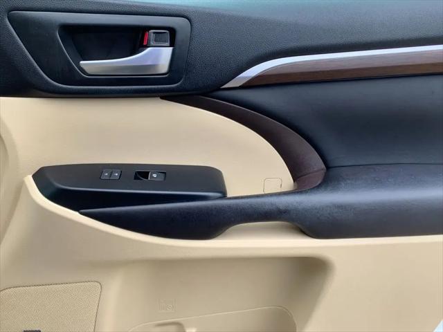2016 Toyota Highlander Limited V6