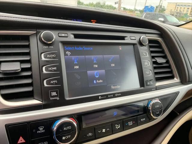 2016 Toyota Highlander Limited V6