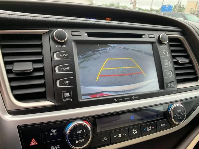 2016 Toyota Highlander Limited V6