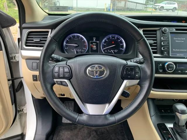 2016 Toyota Highlander Limited V6