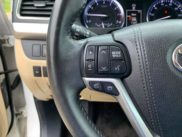2016 Toyota Highlander Limited V6