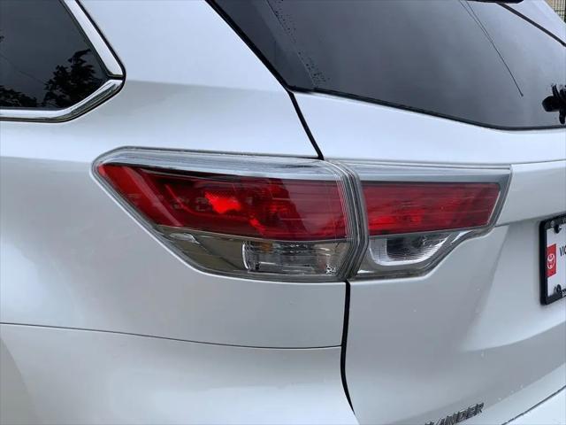 2016 Toyota Highlander Limited V6