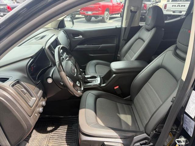 2022 GMC Canyon AT4 w/Cloth