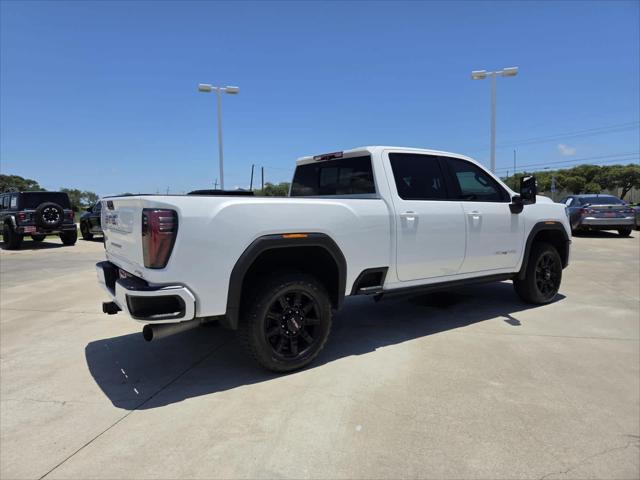 2025 GMC Sierra 2500HD 4WD Crew Cab Standard Bed AT4