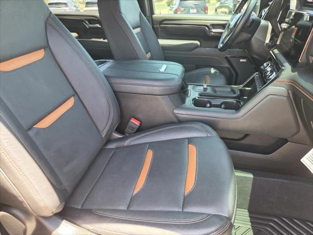 2025 GMC Sierra 2500HD 4WD Crew Cab Standard Bed AT4