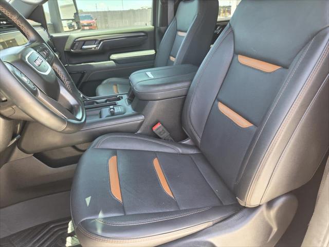 2025 GMC Sierra 2500HD 4WD Crew Cab Standard Bed AT4