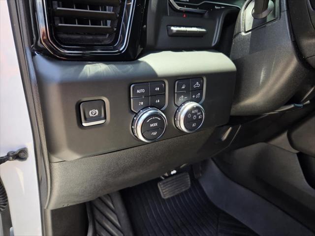 2025 GMC Sierra 2500HD 4WD Crew Cab Standard Bed AT4
