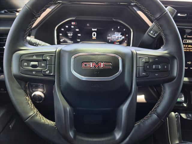2025 GMC Sierra 2500HD 4WD Crew Cab Standard Bed AT4