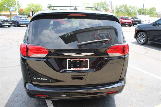 2024 Chrysler Voyager LX