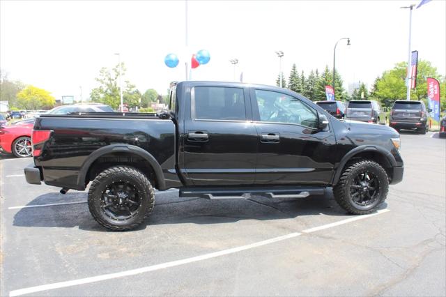 2020 Nissan Titan Crew Cab PRO-4X 4x4