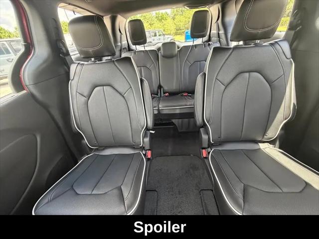 2027 Chrysler Pacifica Limited