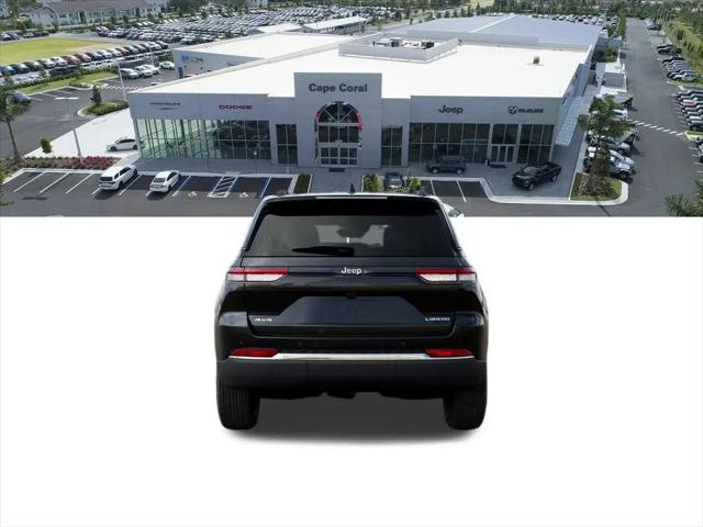 2026 Jeep Grand Cherokee Laredo 4x4