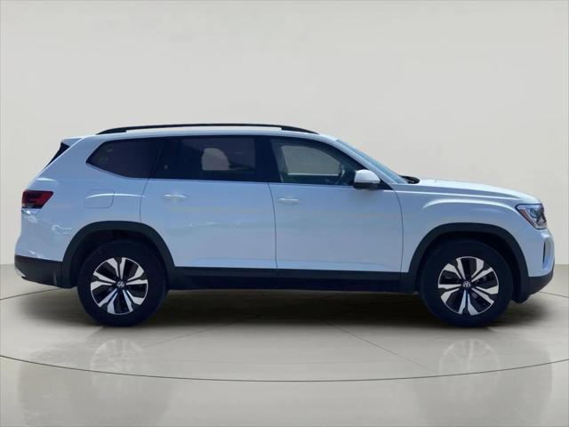 2025 Volkswagen Atlas 2.0T SE