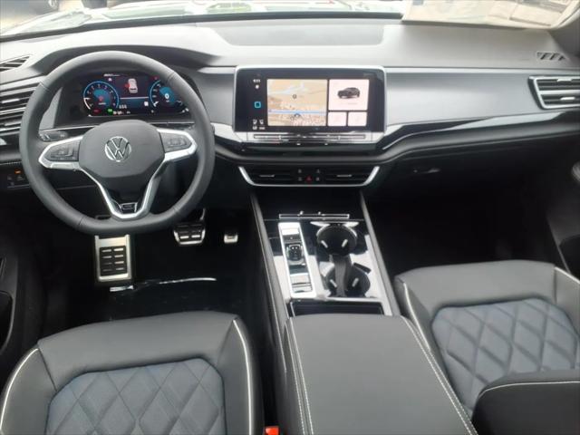 2026 Volkswagen Atlas Cross Sport SEL Premium R-Line