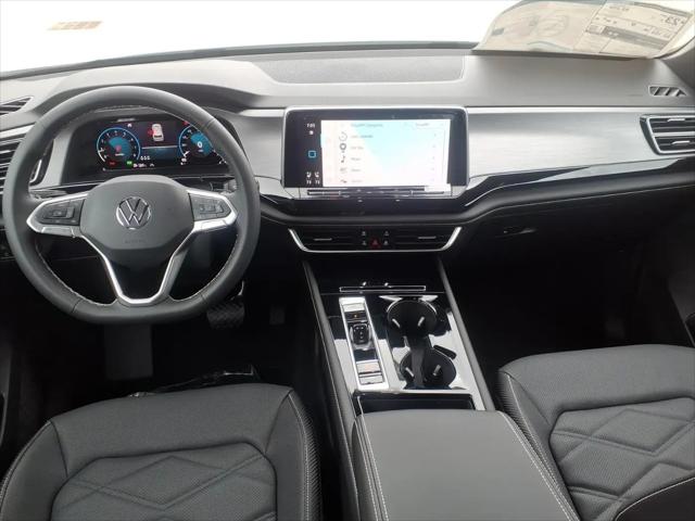2026 Volkswagen Atlas Cross Sport SE with Technology