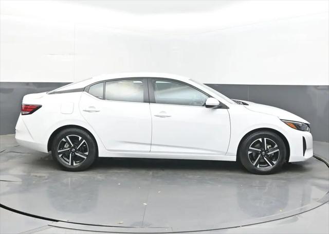 2024 Nissan Sentra SV Xtronic CVT
