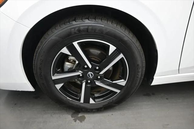 2024 Nissan Sentra SV Xtronic CVT