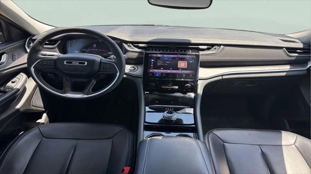 2023 Jeep Grand Cherokee L Limited 4x2