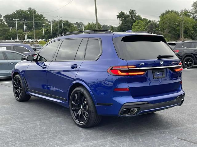 2023 BMW X7 M60i