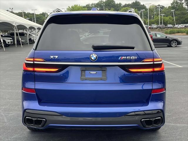 2023 BMW X7 M60i