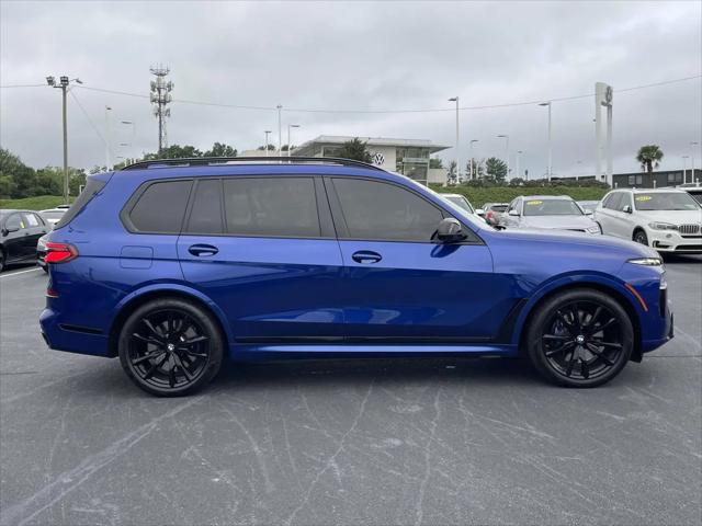 2023 BMW X7 M60i