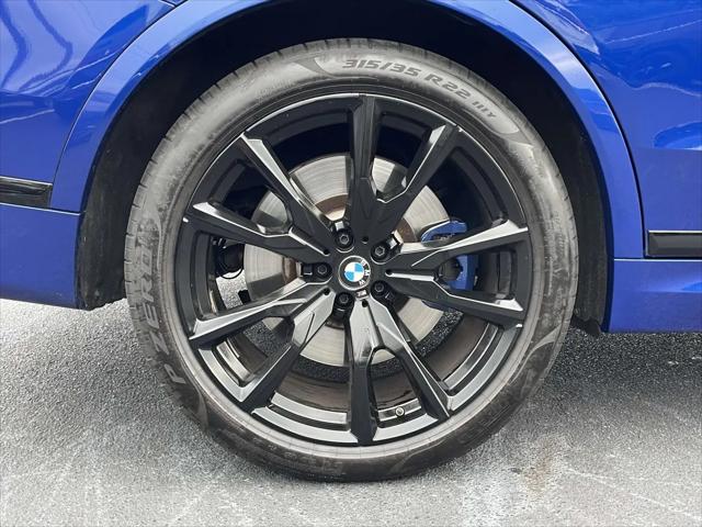 2023 BMW X7 M60i