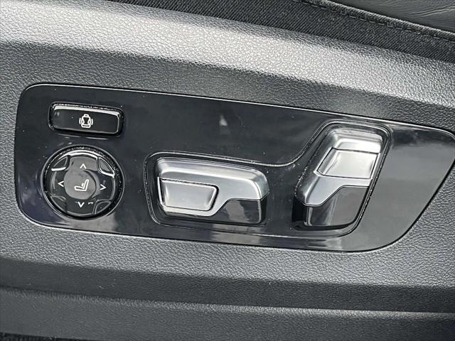 2023 BMW X7 M60i