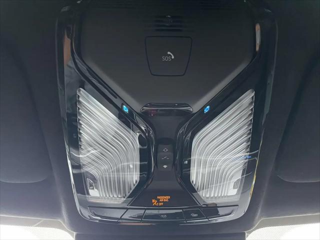 2023 BMW X7 M60i