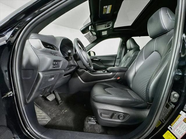 2025 Toyota Highlander XSE