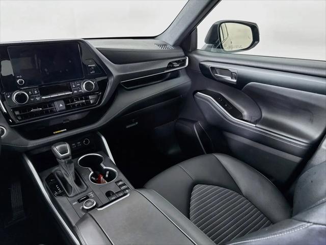 2025 Toyota Highlander XSE