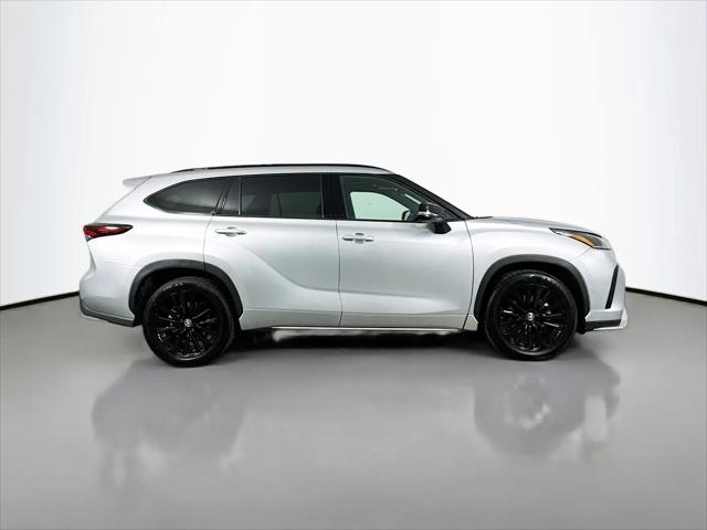 2025 Toyota Highlander XSE