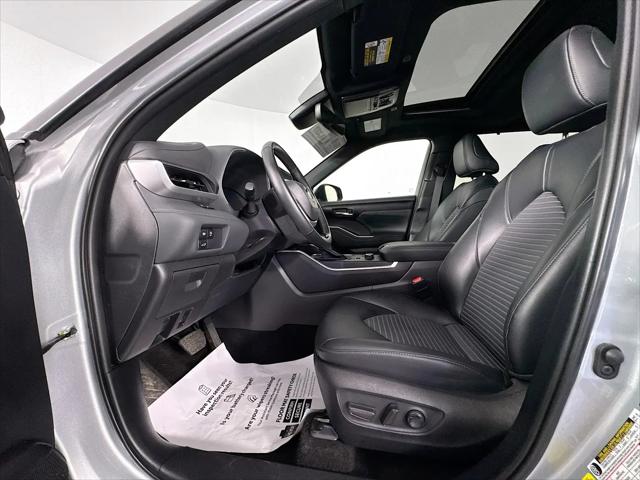 2025 Toyota Highlander XSE