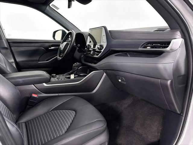 2025 Toyota Highlander XSE