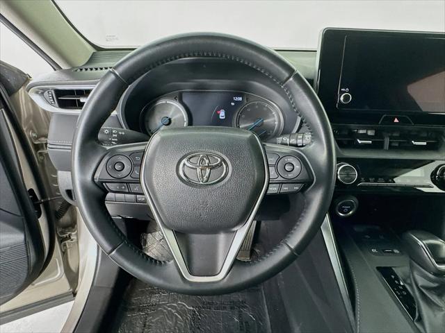 2024 Toyota Venza LE