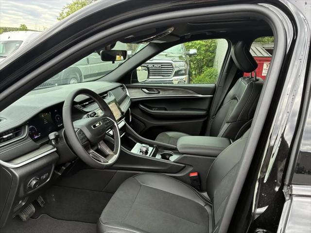 2026 Jeep Grand Cherokee L Altitude 4x4