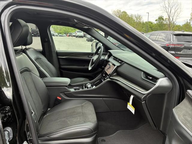 2026 Jeep Grand Cherokee L Altitude 4x4