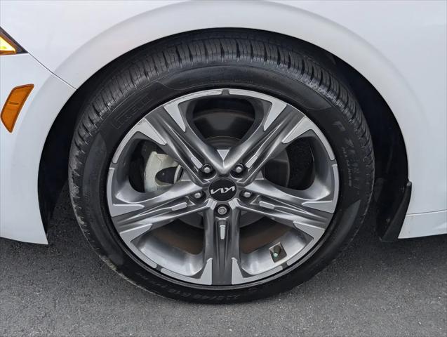 2023 Kia K5 EX