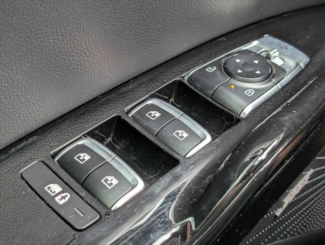 2023 Kia K5 EX