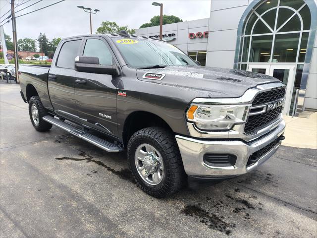 2022 RAM 2500 Tradesman Crew Cab 4x4 64 Box 2022 RAM 2500 Tradesman Crew Cab 4x4 64 Box