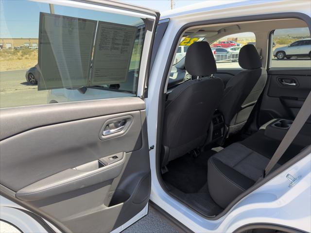 2025 Nissan Rogue SV FWD