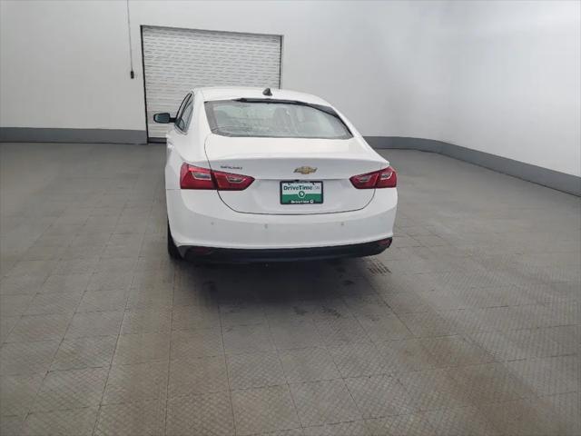 2022 Chevrolet Malibu FWD 1FL