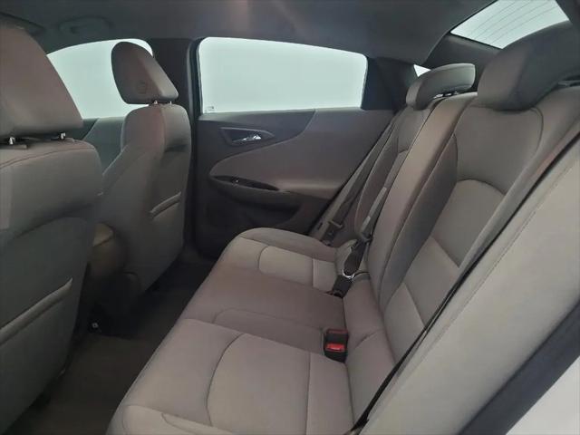 2022 Chevrolet Malibu FWD 1FL