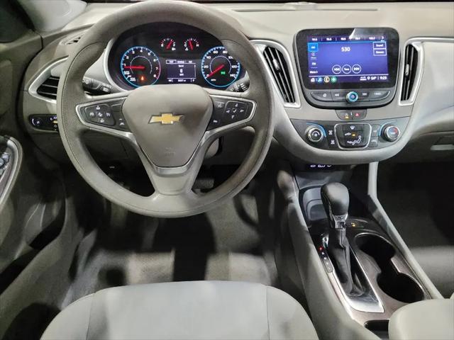 2022 Chevrolet Malibu FWD 1FL