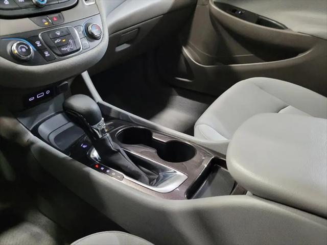 2022 Chevrolet Malibu FWD 1FL