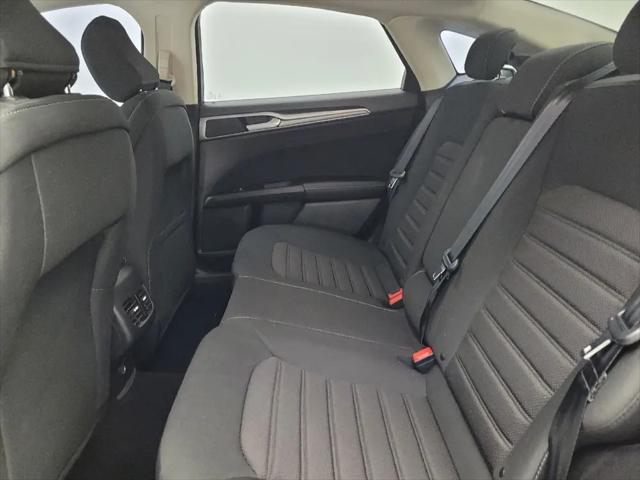 2020 Ford Fusion SE