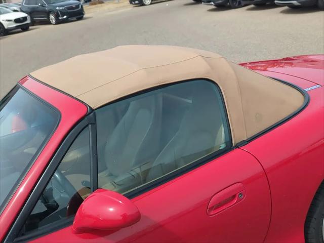 2001 Mazda MX-5 Base